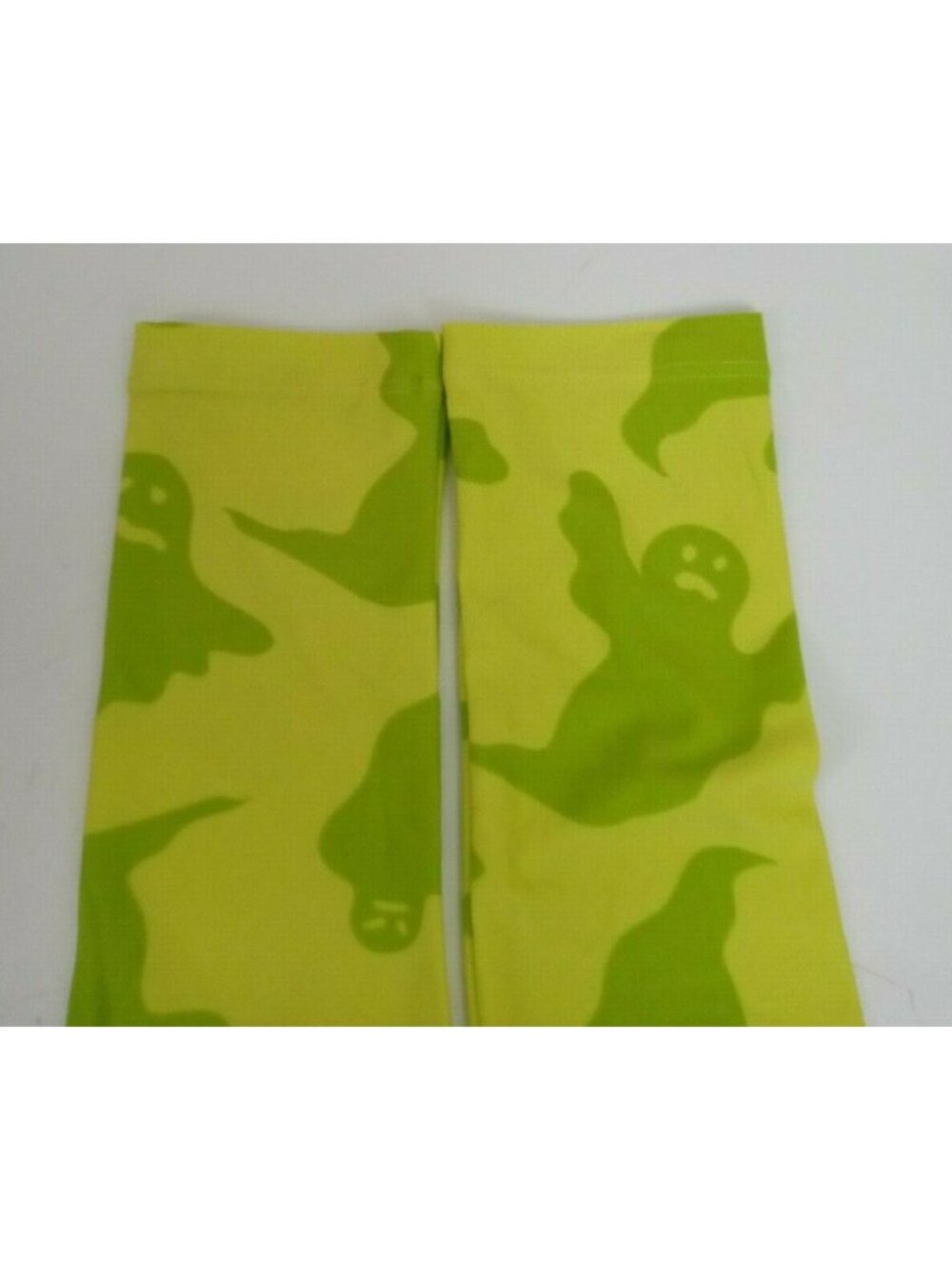 New LuLaRoe Leggings Lime Green With Ghosts Design Kids Size L/XL - Picture 5 of 6